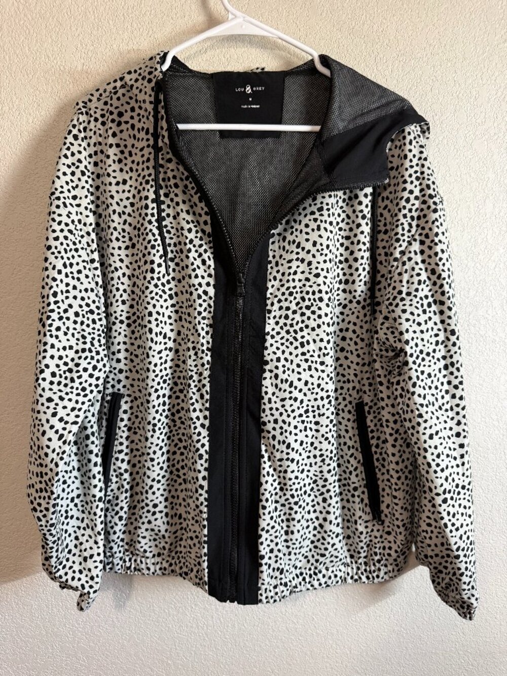 Women's Lou & Grey Dalmatian Hooded Windbreaker Size M